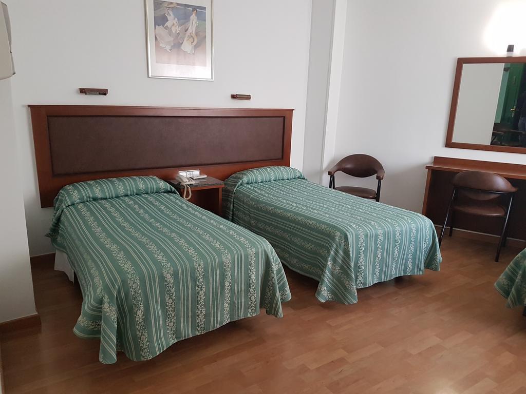 Hotel Cardinal Albacete Kültér fotó